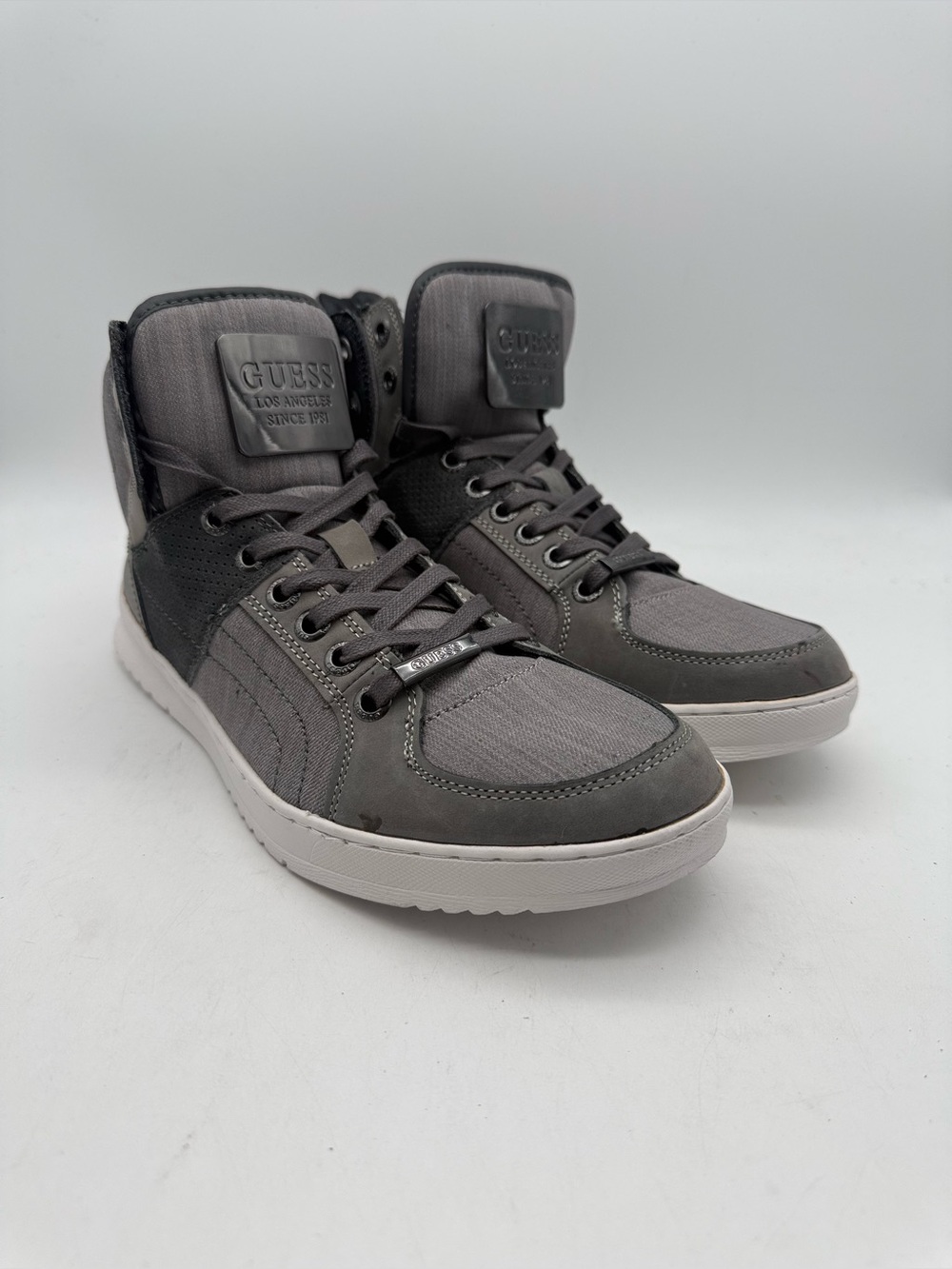 BRAND NEW Guess GM Trippy High Top Gray Leather Denim Mens Sneakers Size 10.5 M